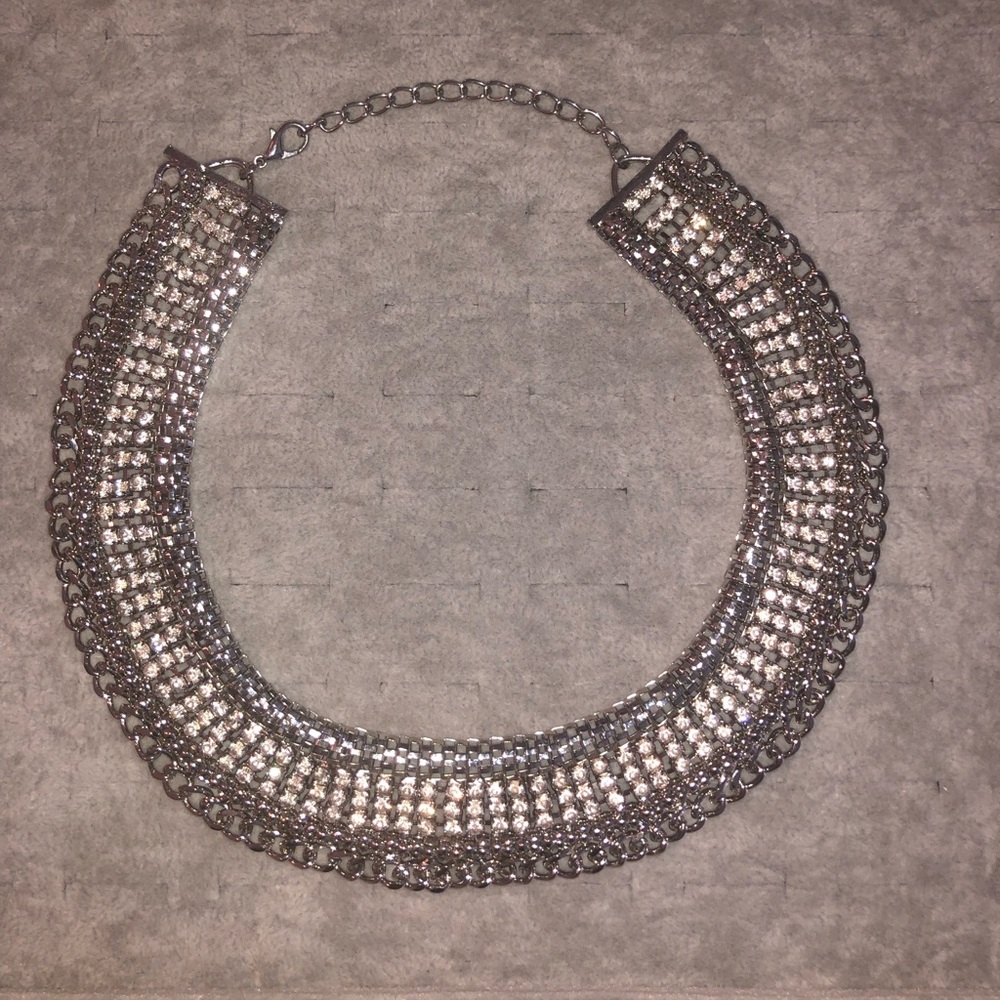 Rhinestones Coker Necklace with Extender. Pre-Owned.